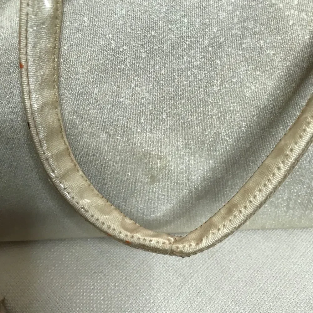 Vintage clutch style purse‎
